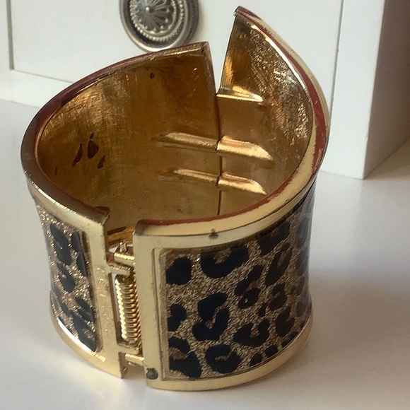 Gold and Black Animal Print Cuff Bracelet - Picture 4 of 10